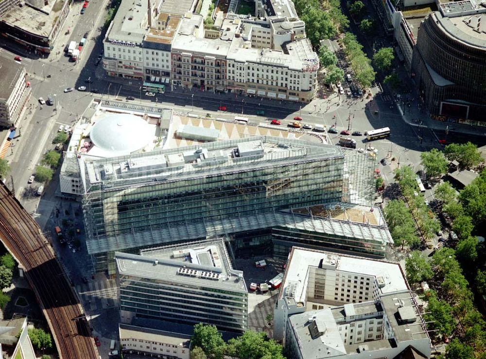 Berlin - Charlottenburg from the bird's eye view: Neuerbautes Kranzlereck am Berliner Kurfürstendamm in Berlin - Charlottenburg.