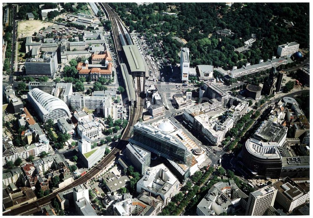 Aerial photograph Berlin - Charlottenburg - Neuerbautes Kranzlereck am Berliner Kurfürstendamm in Berlin - Charlottenburg.