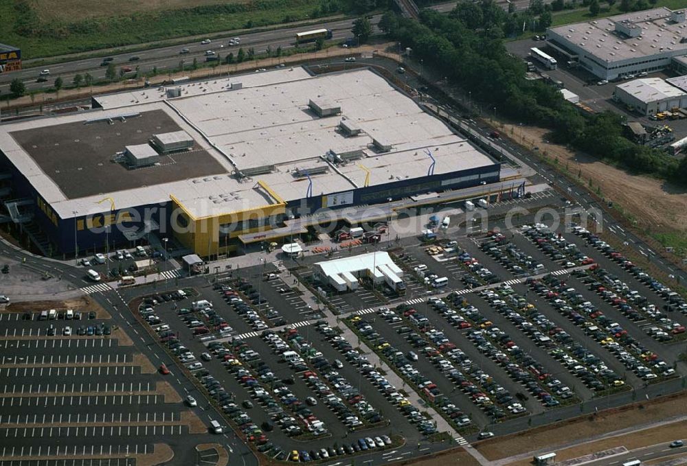 Aerial photograph Koblenz - : Neueröffnung des ersten IKEA Möbel-Kompetenz-Zentrum in Deutschland auf insgesamt 115.000 Quadratmetern Grundstücksfläche.In den Zentren haben Einzelhändler rund um das Thema „Wohnen“ die Möglichkeit, Verkaufsflächen anzumieten. Es werden zusätzliche 150 Arbeitsplätze geschaffen. Als erster Partner von IKEA wird die Firma Saturn Ende Oktober 2006 einen Markt eröffnen. Die gesamten Investitionskosten in das Möbel-Kompetenz-Zentrum betragen ca. 45 Mio. Euro. Es werden ca. 2.075 Parkplätze für Kunden zur Verfügung stehen. Weitere Zentren sind unter an derem in Würzburg, Köln und Bremen geplant.