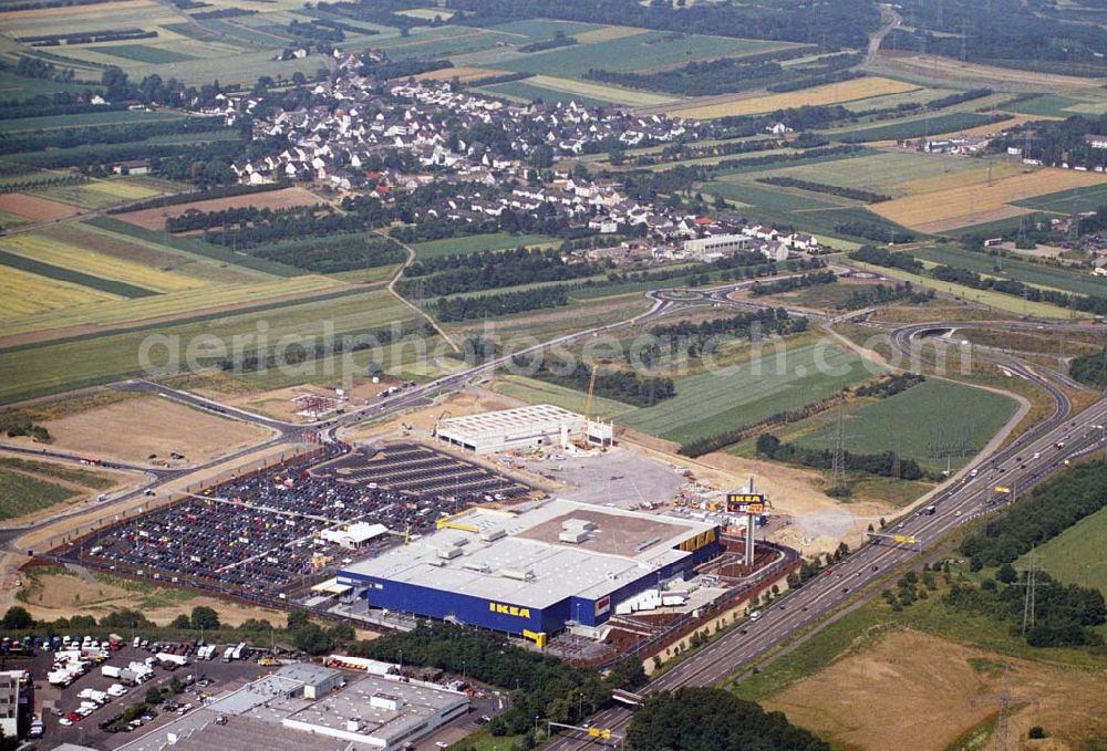 Aerial photograph Koblenz - : Neueröffnung des ersten IKEA Möbel-Kompetenz-Zentrum in Deutschland auf insgesamt 115.000 Quadratmetern Grundstücksfläche.In den Zentren haben Einzelhändler rund um das Thema „Wohnen“ die Möglichkeit, Verkaufsflächen anzumieten. Es werden zusätzliche 150 Arbeitsplätze geschaffen. Als erster Partner von IKEA wird die Firma Saturn Ende Oktober 2006 einen Markt eröffnen. Die gesamten Investitionskosten in das Möbel-Kompetenz-Zentrum betragen ca. 45 Mio. Euro. Es werden ca. 2.075 Parkplätze für Kunden zur Verfügung stehen. Weitere Zentren sind unter an derem in Würzburg, Köln und Bremen geplant.