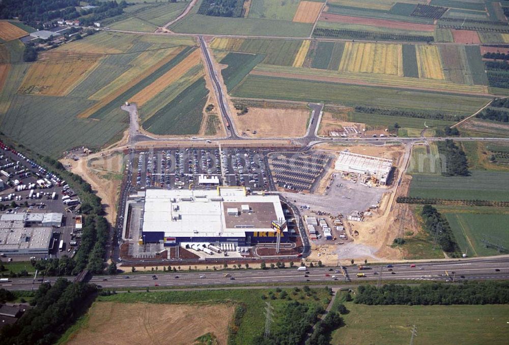 Aerial photograph Koblenz - : Neueröffnung des ersten IKEA Möbel-Kompetenz-Zentrum in Deutschland auf insgesamt 115.000 Quadratmetern Grundstücksfläche.In den Zentren haben Einzelhändler rund um das Thema „Wohnen“ die Möglichkeit, Verkaufsflächen anzumieten. Es werden zusätzliche 150 Arbeitsplätze geschaffen. Als erster Partner von IKEA wird die Firma Saturn Ende Oktober 2006 einen Markt eröffnen. Die gesamten Investitionskosten in das Möbel-Kompetenz-Zentrum betragen ca. 45 Mio. Euro. Es werden ca. 2.075 Parkplätze für Kunden zur Verfügung stehen. Weitere Zentren sind unter an derem in Würzburg, Köln und Bremen geplant.