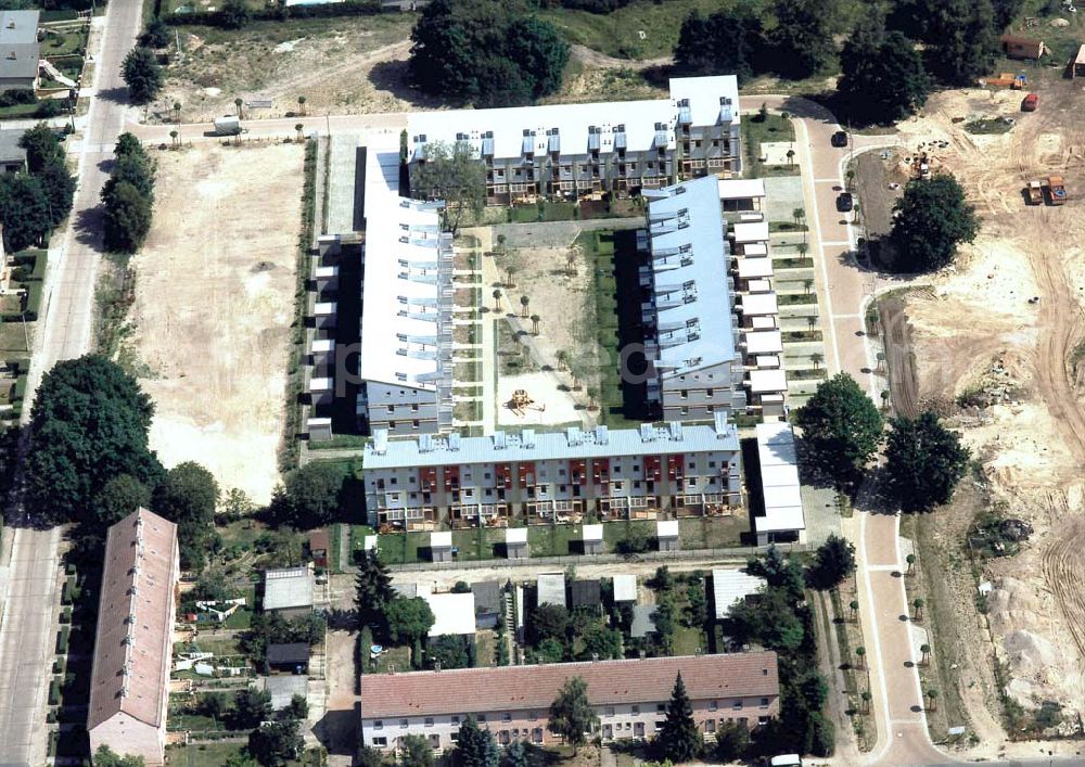 Hennigsdorf from the bird's eye view: neuerrichtete WohnanlageWaldrandsiedlung in Hennigsdorf.