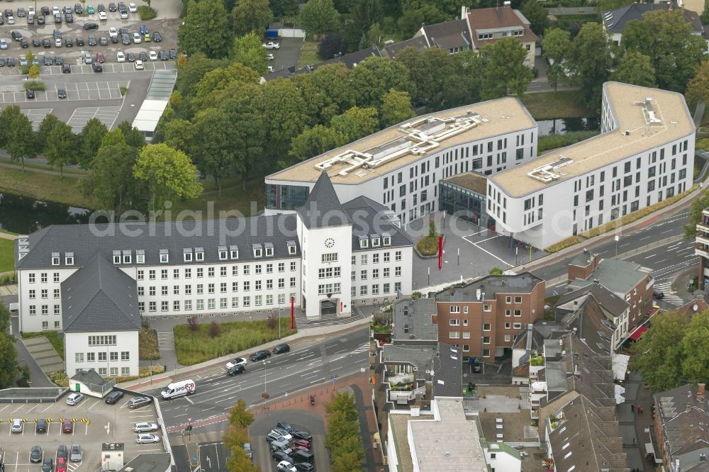 Aerial image Moers - Old and new town hall in Moers at Rathausplatz at the Lower Rhine in the Ruhr area in North Rhine-Westphalia