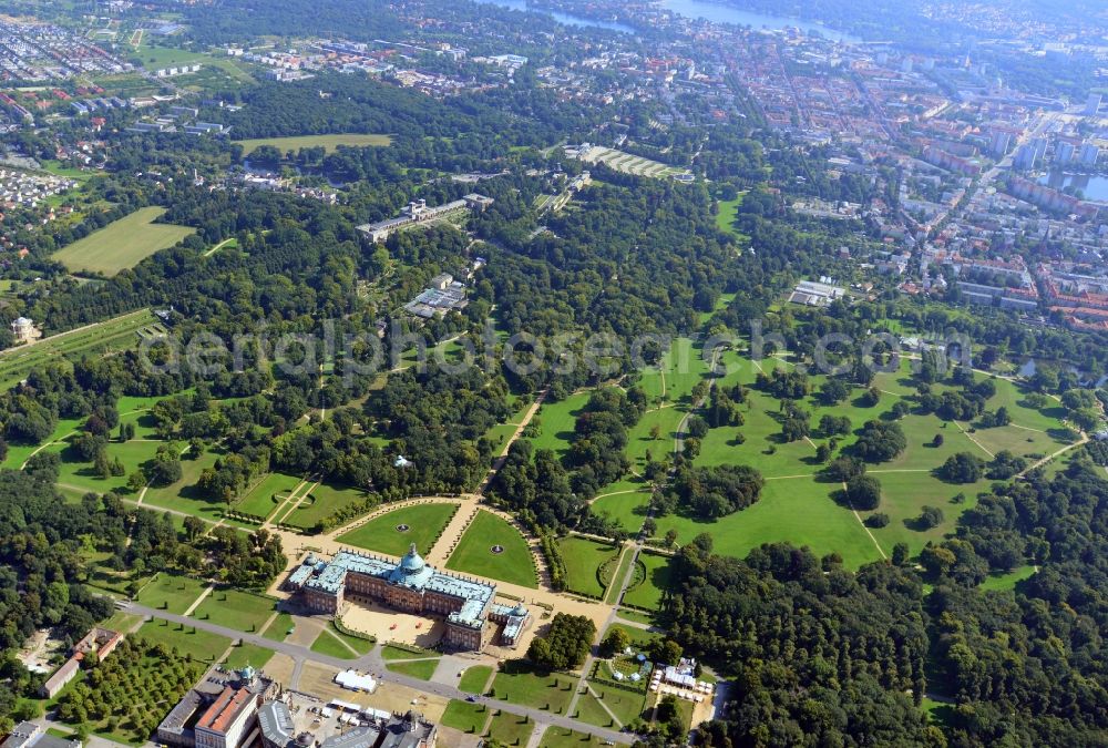 Potsdam from the bird's eye view: View of the New Palace in Potsdam and the communs