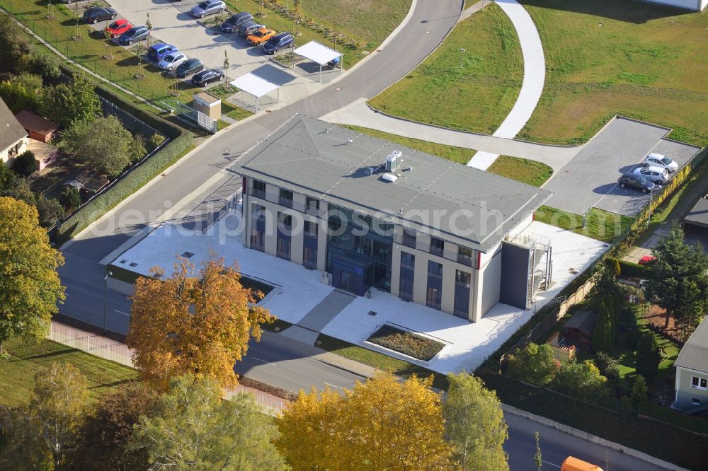 Aerial photograph Stavenhagen - View at the new built main administration of the Wasser Zweckverband Malchin Stavenhagen at Schultetusstraße in Stavenhagen in the federal state Mecklenburg-Vorpommern. The WasserZweckverband Malchin Stavenhagen consists of 20 member communities. The architecture office Anke Diesterheft was responsible for the new building