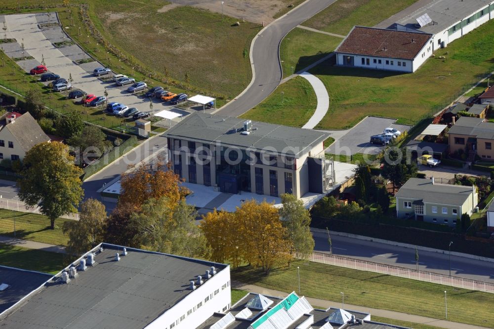 Aerial image Stavenhagen - View at the new built main administration of the Wasser Zweckverband Malchin Stavenhagen at Schultetusstraße in Stavenhagen in the federal state Mecklenburg-Vorpommern. The WasserZweckverband Malchin Stavenhagen consists of 20 member communities. The architecture office Anke Diesterheft was responsible for the new building