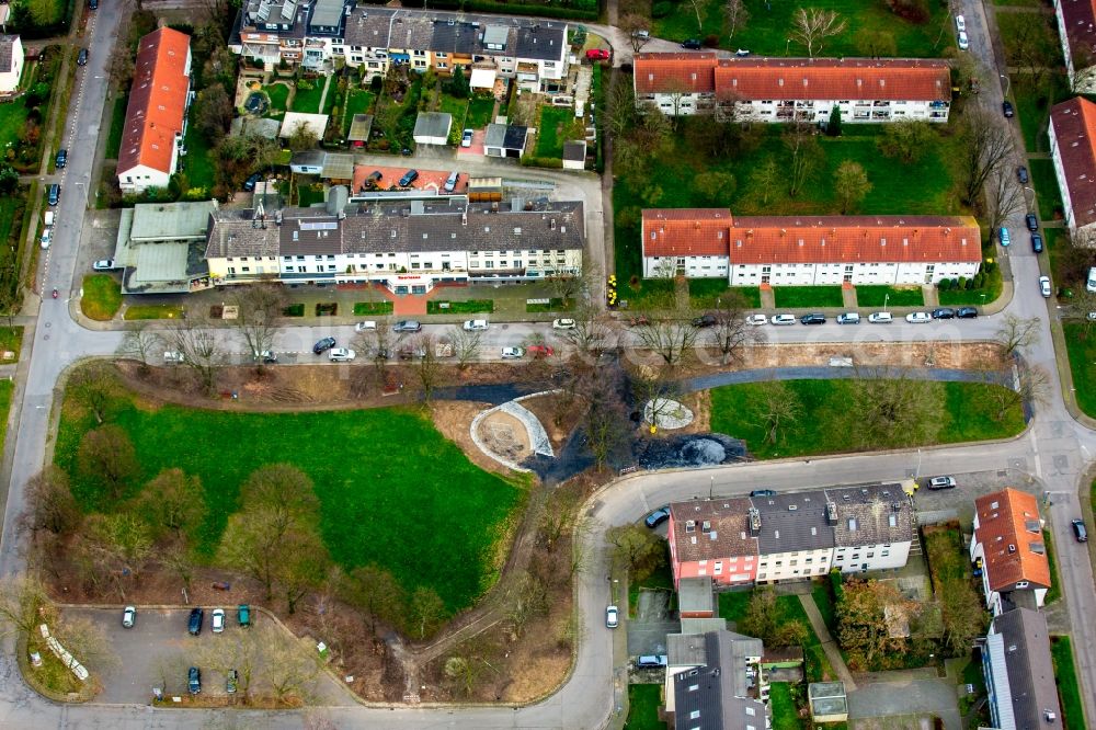 Aerial image Duisburg - Redesign of the park of little Karl-Harzig-Park, Am Finkenacker, in Duisburg in North Rhine-Westphalia