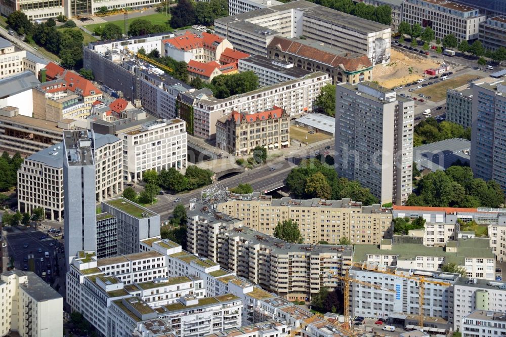 Aerial photograph Berlin OT Mitte - View of Neukölln am Wasser and the Fischerinsel in the district of Mitte in Berlin