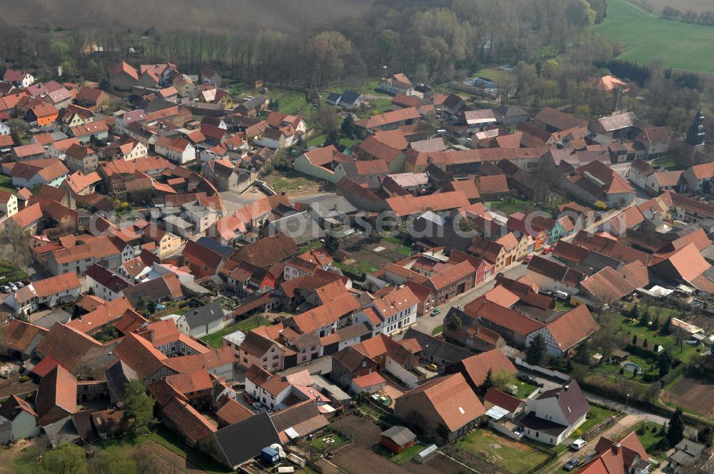 Aerial image Neunheiligen - Blick auf die Ortschaft Neunheiligen im Unstrut-Hainich-Kreis. Der Ort gehört zur Verwaltungsgemeinschaft Schlottheim und hat 514 Einwohner. PLZ 99994