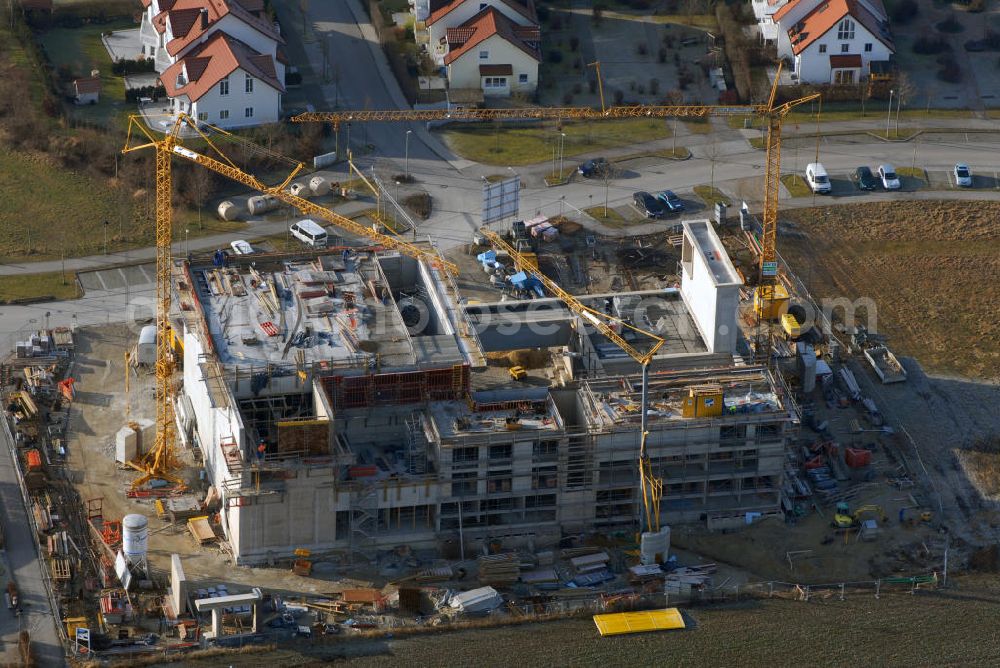 Neuried from the bird's eye view: Blick auf die Baustelle des Pfarrzentrum. Kontakt: Pfarrei St. Nikolaus Neuried, Franz-Schuster-Str. 40, 82061 Neuried, Tel. 089 755 80 33, Fax 089 759 989 62, E-Mail St-Nikolaus.Neuried@erzbistum-muenchen.de,