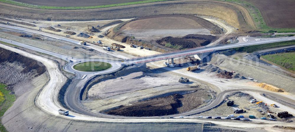 Aerial image Magdala - Blick auf die Bauarbeiten zur Neutrassierung / Verlegung der Bundesautobahn BAB A4 zwischen den Anschlussstellen AS Magdala und Jena/Göschwitz. Bauherr des sechstreifiger Neubau des Autobahnabschnittes ist die DEGES Deutsche Einheit Fernstraßenplanungs- und -bau GmbH. Construction work on the realignment / relocation of the federal motorway A4 motorway between junctions AS Magdalene and Jena / Göschwitz. Die Ingenieurgruppe BEB ist mit der Projektsteuerung beauftragt.