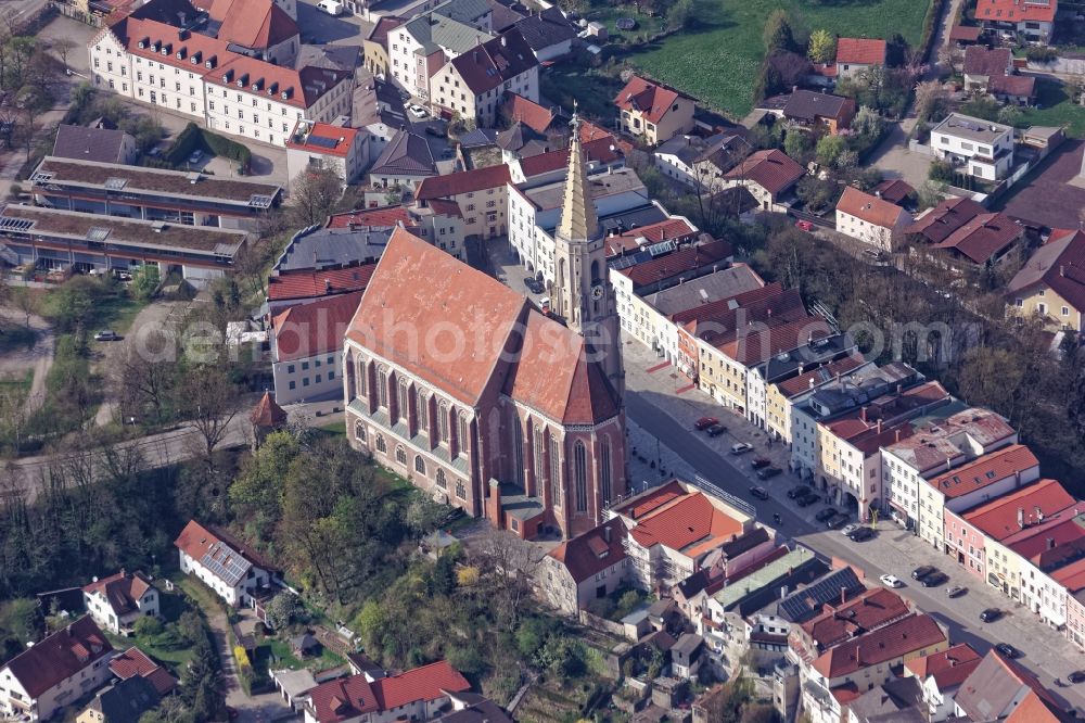 Aerial image Neuötting - Church building in Neuoetting Old Town- center of downtown in Neuoetting in the state Bavaria