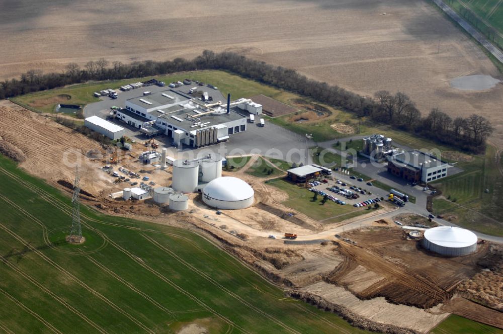 Malchin from the bird's eye view: Blick auf die Niederlassung der SecAnim GmbH der SARIA Bio-Industries AG & Co. KG in Malchin. SARIA ist ein Unternehmen, das sich überwiegend mit der Verwertung und Entsorgung von tierischen Reststoffen beschäftigt. SecAnim GmbH ist die neu gegründete Tochterfirma der SARIA Bio-Industries AG & Co. KG. Kontakt: SecAnim GmbH, Niederlassung Malchin, An der Landwehr, 17139 Malchin, Tel.: 03994/2096-0, E-Mail: kontakt@saria.de,