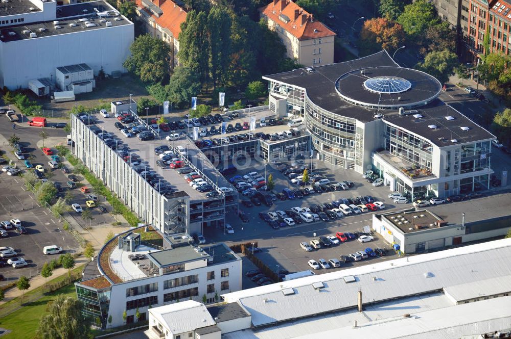 Aerial photograph Berlin - Eine Filiale der Volkswagen Automobile Berlin GmbH an der Franklinstraße in Berlin-Charlottenburg. A store of the Volkswagen Automobile Berlin GmbH at the street Franklinstrasse in Berlin-Charlottenburg.