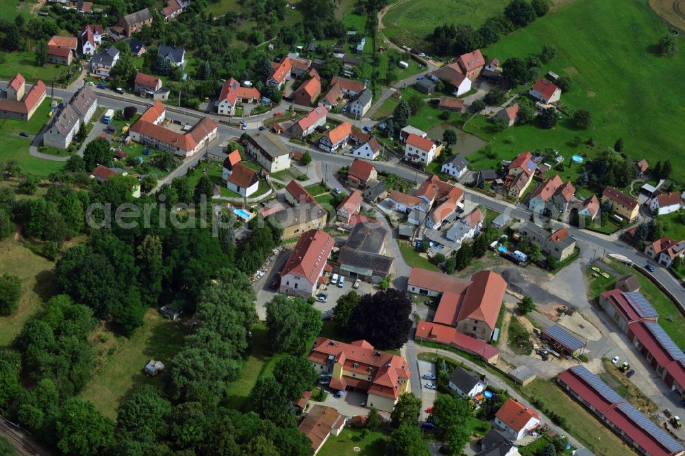 Aerial image Niederndorf - View of the houses in Niederndorf along the country road 1070 in the state Thuringia