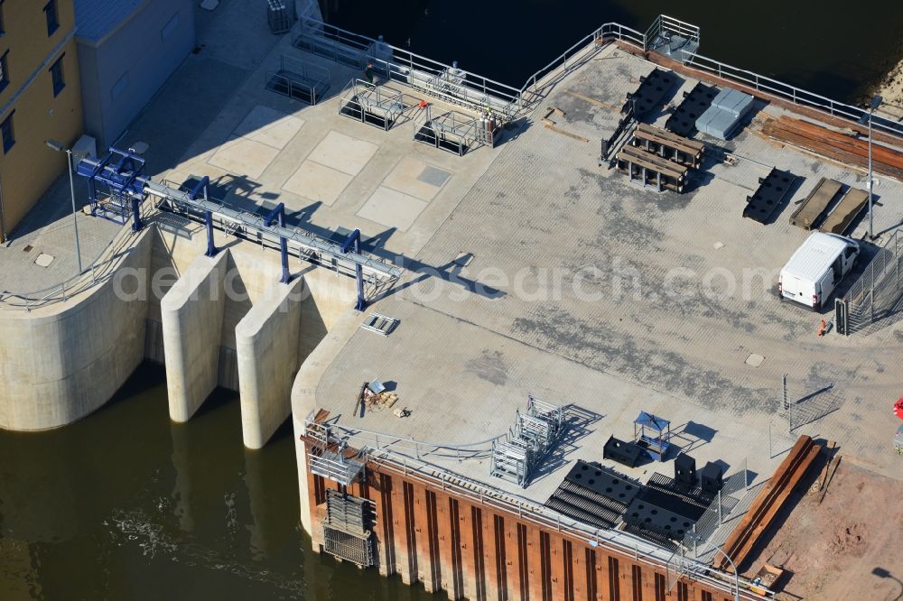 Magdeburg from above - Low tide lock Magdeburg in the Rothensee connection canal at the waterway cross Magdeburg in the state Saxony-Anhalt