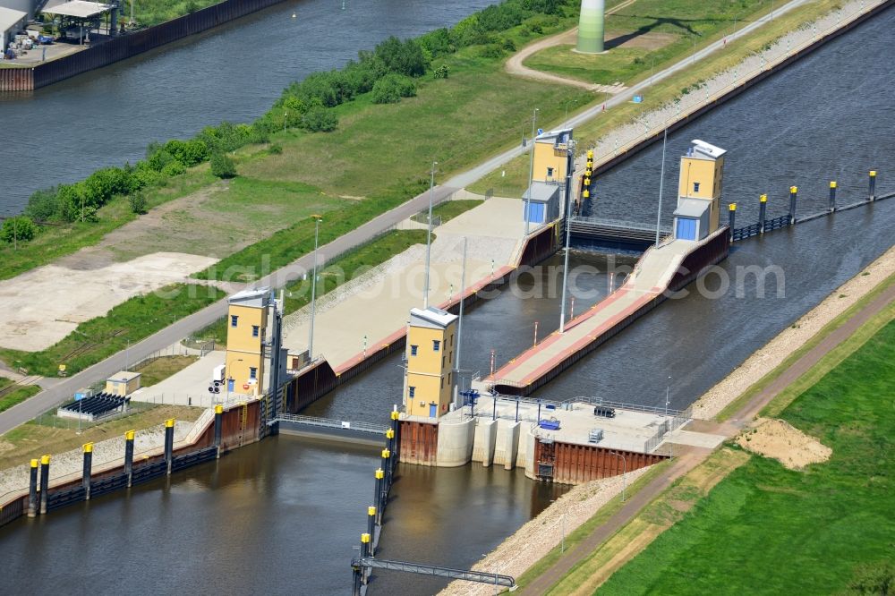 Magdeburg from above - Low tide lock Magdeburg in the Rothensee connection canal at the waterway cross Magdeburg in the state Saxony-Anhalt