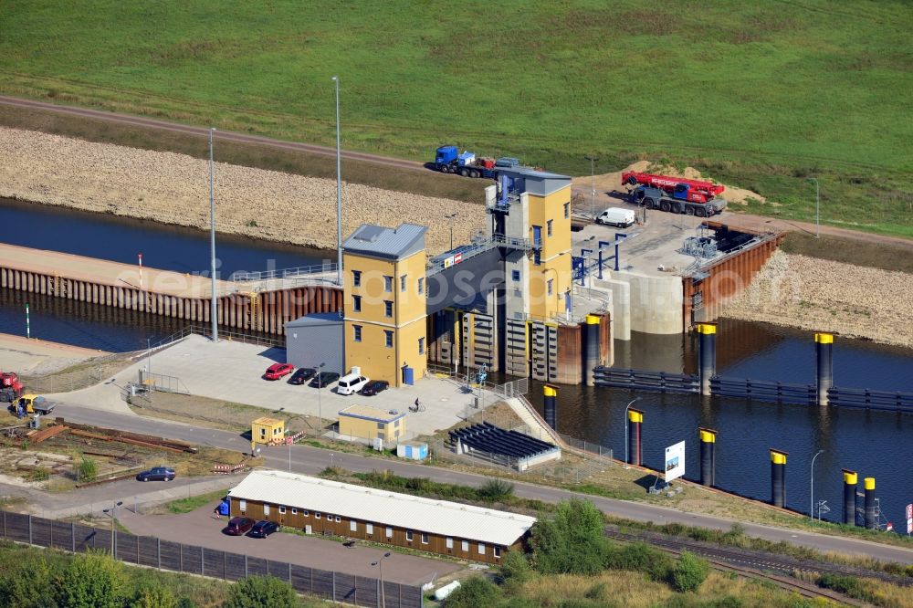 Aerial image Magdeburg - View of the low tide watergate Magdeburg in the state of Saxony-Anhalt