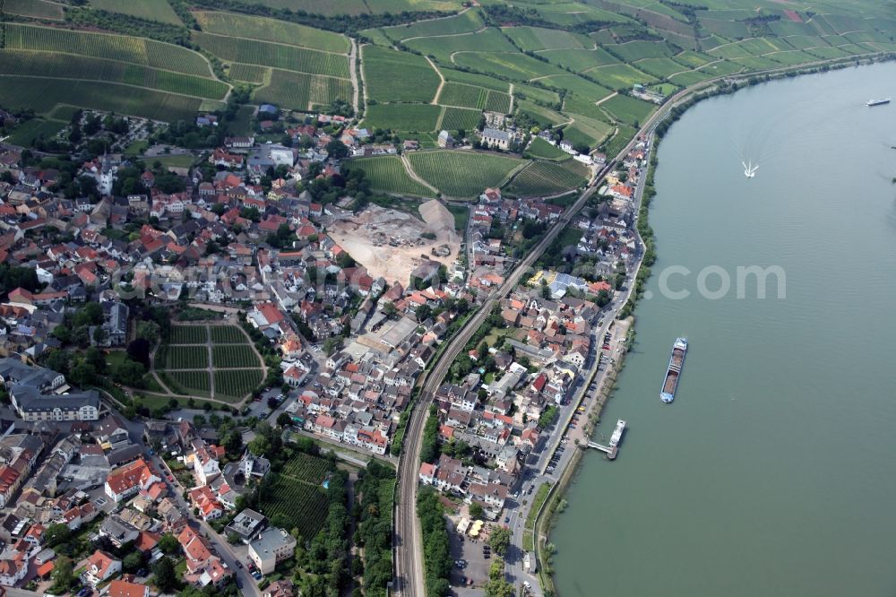 Nierstein from above - Nierstein is a municipality in the district Mainz-Bingen, in Rhineland-Palatinate