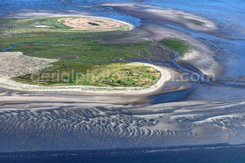 Scharhörn from the bird's eye view: Nighorn and Scharhoern in the North Sea in the Wadden Sea off Cuxhaven in the state Hamburg, Germany