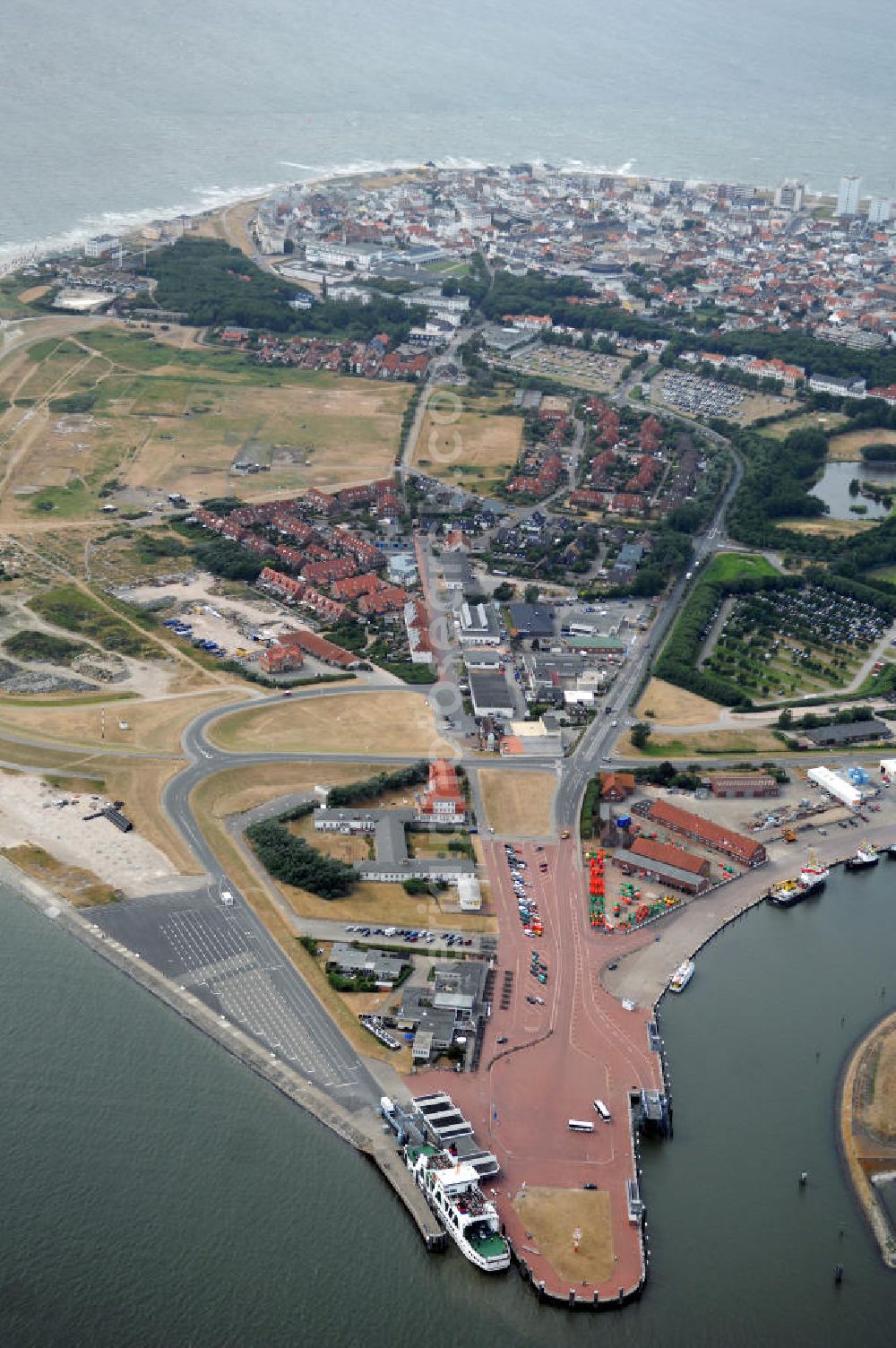 Aerial image Norderney - Blick auf den Hafen auf Norderney. Der Hafen Norderney dient hauptsächlich als Fährhafen und Sportboothafen. Kontakt Hafenamt: Niedersachsen Ports GmbH + Co. KG Hafenamt, Am Hafen 2, 26548 Norderney, Tel. +49(0)4932 9257-0