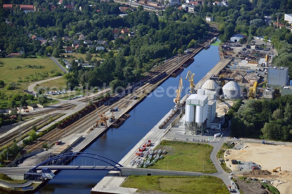 Königs Wusterhausen from the bird's eye view: View at the North harbor at Nottekanal in Königs Wusterhausen in the federal state of Brandenburg. The North Harbour is connected to rail, road and water and it is the central industrial location in the harbor area of Königs Wusterhausen. It is operated by the LUTRA Ltd