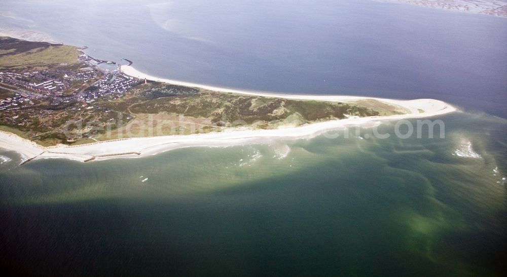 Aerial photograph Hörnum/Sylt - Hörnum (Sylt) in Schleswig-Holstein is located in the municipal district of North Friesland. It lies at the tip of the southern island of Sylt Nehrungshakens the island. The congregation belongs to the office landscape Hörnum Sylt