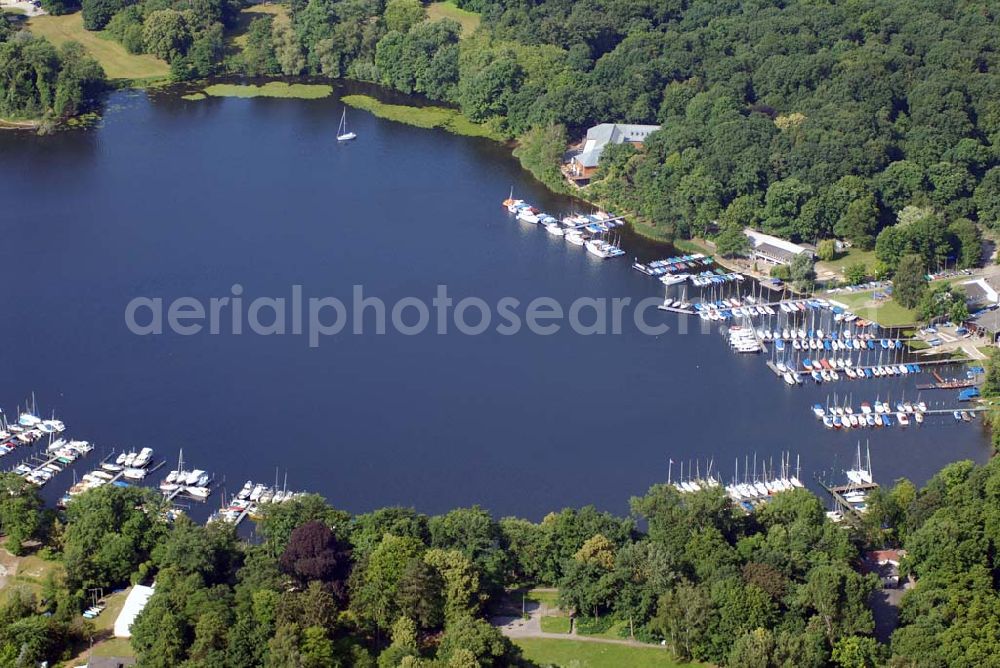 Aerial photograph Berlin - Blick auf die Nordspitze des Tegeler See mit dem Yachthafen desTegeler Segel-Club e.V. am Schwarzer Weg 27 in 13505 Berlin,Tel.: + 49 (0) 30 / 433 98 35, E-mail: info@tegeler-segel-club.de, Achim Walder: