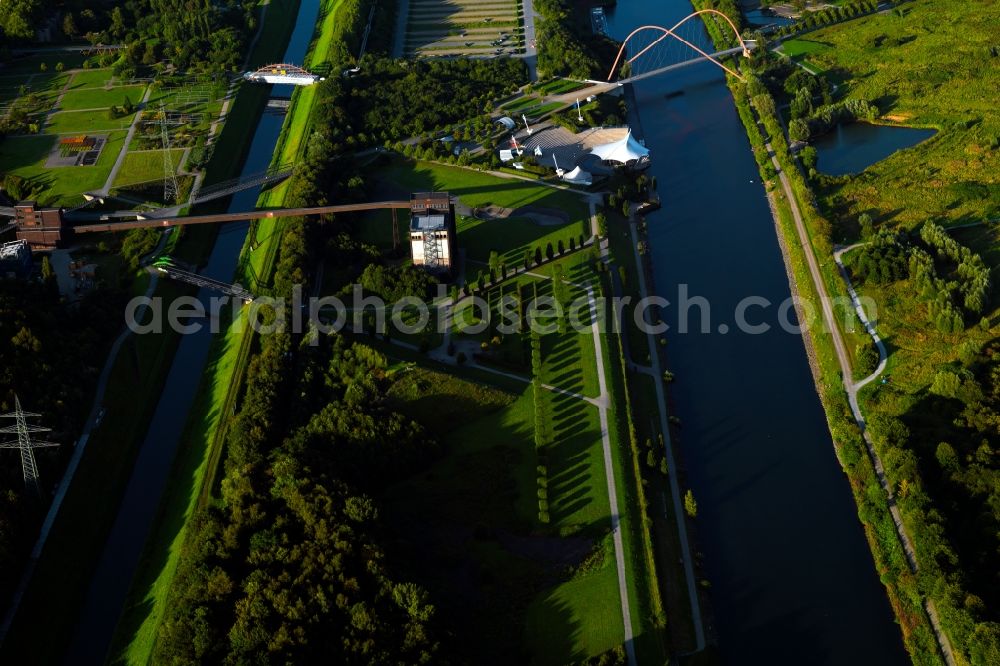 Gelsenkirchen from above - View of the Nordsternpark, a landscaped park on the site of the former Nordstern in Gelsenkirchen. After the closure of the premises Nordstern building was renovated and turned into a park