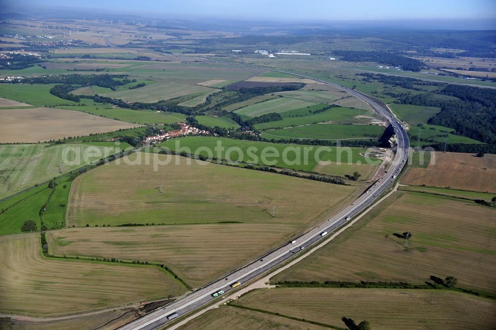 Eisenach from above - Blick auf den Verlauf des Projekt Nordverlegung / Umfahrung Hörselberge der Autobahn E40 / A4 in Thüringen bei Eisenach. Durchgeführt werden die im Zuge dieses Projektes notwendigen Arbeiten unter an derem von den Mitarbeitern der Niederlassung Weimar der EUROVIA Verkehrsbau Union sowie der Niederlassungen Abbruch und Erdbau, Betonstraßenbau, Ingenieurbau und TECO Schallschutz der EUROVIA Beton sowie der DEGES.