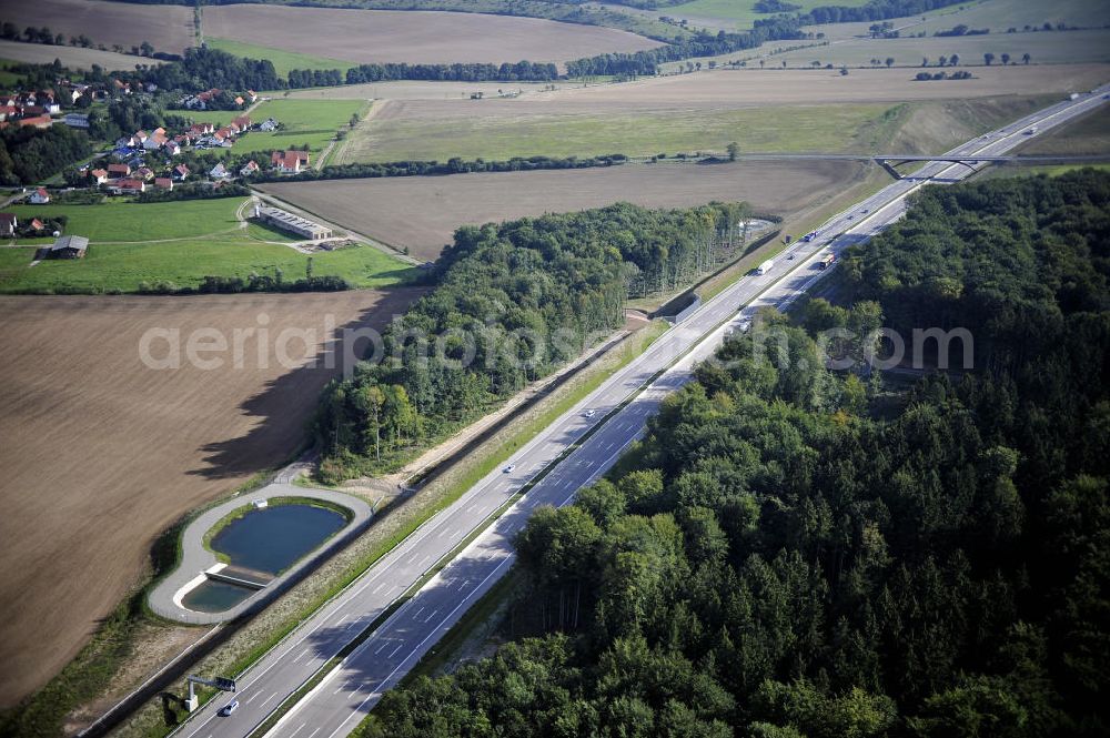 Eisenach from the bird's eye view: Blick auf den Verlauf des Projekt Nordverlegung / Umfahrung Hörselberge der Autobahn E40 / A4 in Thüringen bei Eisenach. Durchgeführt werden die im Zuge dieses Projektes notwendigen Arbeiten unter an derem von den Mitarbeitern der Niederlassung Weimar der EUROVIA Verkehrsbau Union sowie der Niederlassungen Abbruch und Erdbau, Betonstraßenbau, Ingenieurbau und TECO Schallschutz der EUROVIA Beton sowie der DEGES.