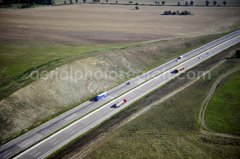 Eisenach from above - Blick auf den Verlauf des Projekt Nordverlegung / Umfahrung Hörselberge der Autobahn E40 / A4 in Thüringen bei Eisenach. Durchgeführt werden die im Zuge dieses Projektes notwendigen Arbeiten unter an derem von den Mitarbeitern der Niederlassung Weimar der EUROVIA Verkehrsbau Union sowie der Niederlassungen Abbruch und Erdbau, Betonstraßenbau, Ingenieurbau und TECO Schallschutz der EUROVIA Beton sowie der DEGES.