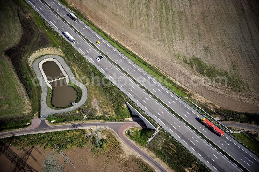 Eisenach from above - Blick auf den Verlauf des Projekt Nordverlegung / Umfahrung Hörselberge der Autobahn E40 / A4 in Thüringen bei Eisenach. Durchgeführt werden die im Zuge dieses Projektes notwendigen Arbeiten unter an derem von den Mitarbeitern der Niederlassung Weimar der EUROVIA Verkehrsbau Union sowie der Niederlassungen Abbruch und Erdbau, Betonstraßenbau, Ingenieurbau und TECO Schallschutz der EUROVIA Beton sowie der DEGES.