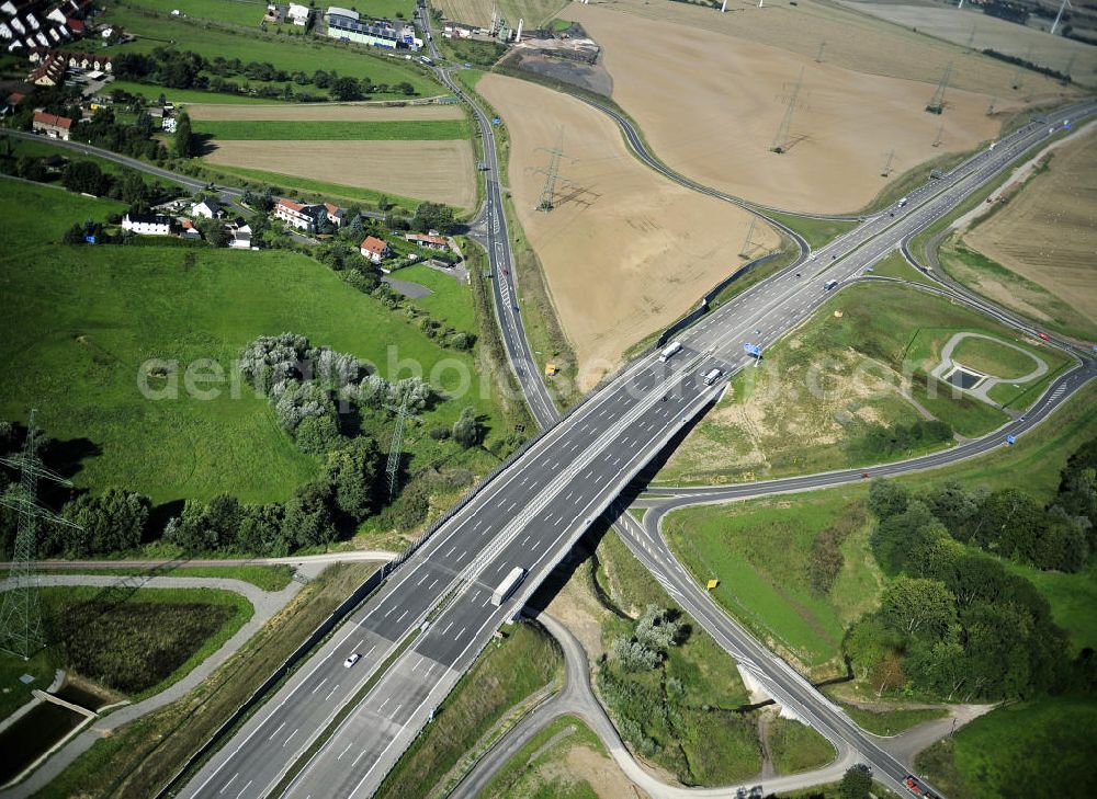 Aerial image Eisenach - Blick auf den Verlauf des Projekt Nordverlegung / Umfahrung Hörselberge der Autobahn E40 / A4 in Thüringen bei Eisenach. Durchgeführt werden die im Zuge dieses Projektes notwendigen Arbeiten unter an derem von den Mitarbeitern der Niederlassung Weimar der EUROVIA Verkehrsbau Union sowie der Niederlassungen Abbruch und Erdbau, Betonstraßenbau, Ingenieurbau und TECO Schallschutz der EUROVIA Beton sowie der DEGES.