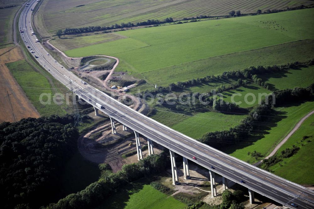 Aerial image Eisenach - Blick auf den Verlauf des Projekt Nordverlegung / Umfahrung Hörselberge der Autobahn E40 / A4 in Thüringen bei Eisenach. Durchgeführt werden die im Zuge dieses Projektes notwendigen Arbeiten unter an derem von den Mitarbeitern der Niederlassung Weimar der EUROVIA Verkehrsbau Union sowie der Niederlassungen Abbruch und Erdbau, Betonstraßenbau, Ingenieurbau und TECO Schallschutz der EUROVIA Beton sowie der DEGES.