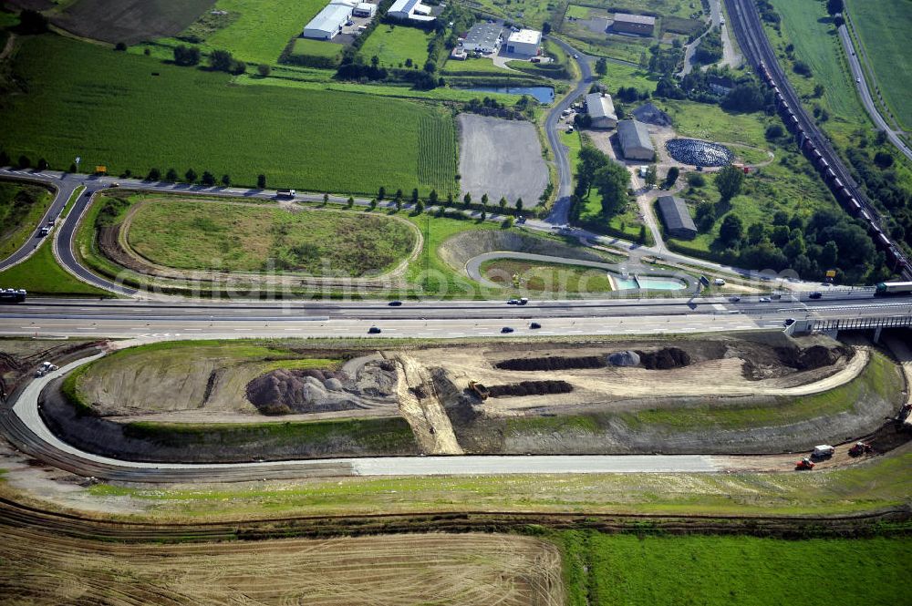 Eisenach from above - Blick auf den Verlauf des Projekt Nordverlegung / Umfahrung Hörselberge der Autobahn E40 / A4 in Thüringen bei Eisenach. Durchgeführt werden die im Zuge dieses Projektes notwendigen Arbeiten unter an derem von den Mitarbeitern der Niederlassung Weimar der EUROVIA Verkehrsbau Union sowie der Niederlassungen Abbruch und Erdbau, Betonstraßenbau, Ingenieurbau und TECO Schallschutz der EUROVIA Beton sowie der DEGES.