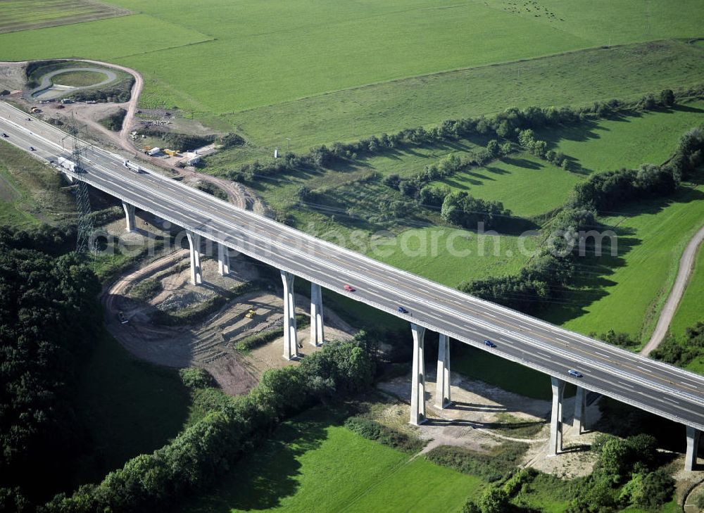 Aerial image Eisenach - Blick auf den Verlauf des Projekt Nordverlegung / Umfahrung Hörselberge der Autobahn E40 / A4 in Thüringen bei Eisenach. Durchgeführt werden die im Zuge dieses Projektes notwendigen Arbeiten unter an derem von den Mitarbeitern der Niederlassung Weimar der EUROVIA Verkehrsbau Union sowie der Niederlassungen Abbruch und Erdbau, Betonstraßenbau, Ingenieurbau und TECO Schallschutz der EUROVIA Beton sowie der DEGES.