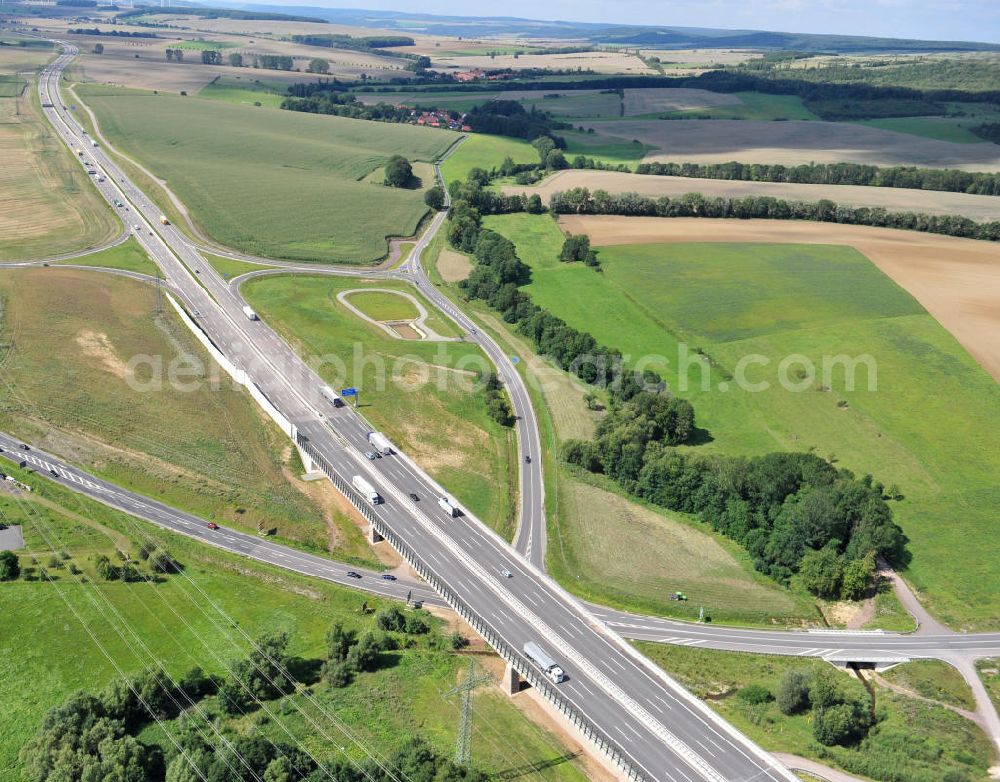 Großenlupnitz from the bird's eye view: Die Böbertalbrücke mit einer Länge von 370 Meter. Die Brücke wurde im Zuge des Projekt Nordverlegung / Umfahrung Hörselberge der Autobahn E40 / A4 in Thüringen bei Eisenach erbaut. Durchgeführt wurden die notwendigen Arbeiten unter an derem von den Mitarbeitern der Niederlassung Weimar der EUROVIA Verkehrsbau Union sowie der Niederlassungen Abbruch und Erdbau, Betonstraßenbau, Ingenieurbau und TECO Schallschutz der EUROVIA Beton sowie der DEGES. The bridge was built during the construction of the new bypass system.