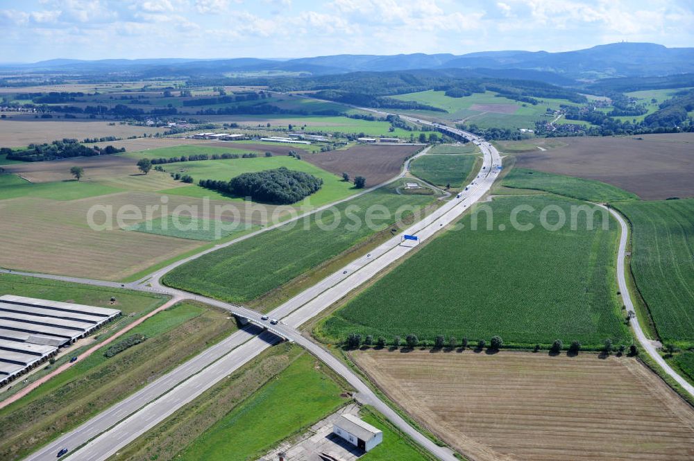 Hastrungsfeld from above - Neuer A4 Autobahnabschnitt, erbaut im Zuge des Projekt Nordverlegung / Umfahrung Hörselberge der Autobahn E40 / A4 in Thüringen bei Eisenach. Durchgeführt wurden die notwendigen Arbeiten unter an derem von den Mitarbeitern der Niederlassung Weimar der EUROVIA Verkehrsbau Union sowie der Niederlassungen Abbruch und Erdbau, Betonstraßenbau, Ingenieurbau und TECO Schallschutz der EUROVIA Beton sowie der DEGES. Construction of new bypass system.