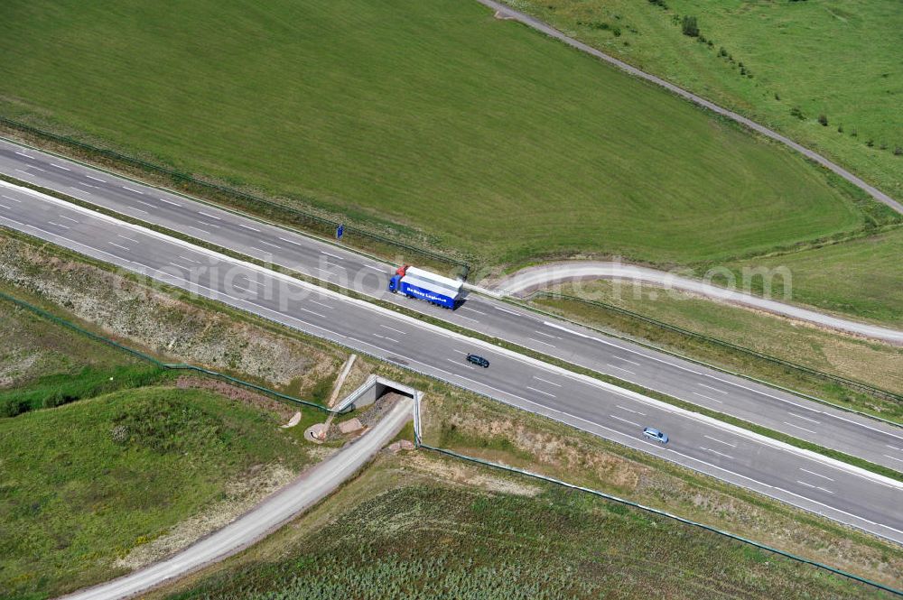 Aerial image Wenigenlupnitz - Unterführung östlich der südlichen PWC-Anlage / Parkplatz mit WC / Rastplatz der A4, erbaut im Zuge des Projekt Nordverlegung / Umfahrung Hörselberge der Autobahn E40 / A4 in Thüringen bei Eisenach. Durchgeführt wurden die notwendigen Arbeiten unter an derem von den Mitarbeitern der Niederlassung Weimar der EUROVIA Verkehrsbau Union sowie der Niederlassungen Abbruch und Erdbau, Betonstraßenbau, Ingenieurbau und TECO Schallschutz der EUROVIA Beton sowie der DEGES. Construction of new bypass system.