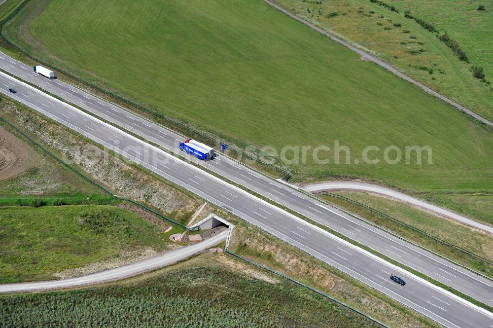 Aerial photograph Wenigenlupnitz - Unterführung östlich der südlichen PWC-Anlage / Parkplatz mit WC / Rastplatz der A4, erbaut im Zuge des Projekt Nordverlegung / Umfahrung Hörselberge der Autobahn E40 / A4 in Thüringen bei Eisenach. Durchgeführt wurden die notwendigen Arbeiten unter an derem von den Mitarbeitern der Niederlassung Weimar der EUROVIA Verkehrsbau Union sowie der Niederlassungen Abbruch und Erdbau, Betonstraßenbau, Ingenieurbau und TECO Schallschutz der EUROVIA Beton sowie der DEGES. Construction of new bypass system.