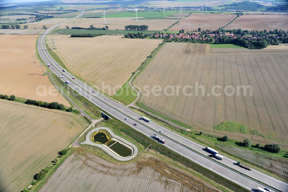 Aerial image Hötzelsroda - Neuer A4 Autobahnabschnitt, erbaut im Zuge des Projekt Nordverlegung / Umfahrung Hörselberge der Autobahn E40 / A4 in Thüringen bei Eisenach. Durchgeführt wurden die notwendigen Arbeiten unter an derem von den Mitarbeitern der Niederlassung Weimar der EUROVIA Verkehrsbau Union sowie der Niederlassungen Abbruch und Erdbau, Betonstraßenbau, Ingenieurbau und TECO Schallschutz der EUROVIA Beton sowie der DEGES. Construction of new bypass system.