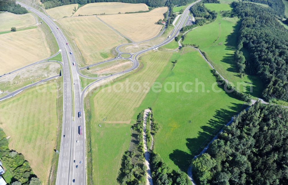 Eisenach from above - Neuer A4 Autobahnabschnitt, erbaut im Zuge des Projekt Nordverlegung / Umfahrung Hörselberge der Autobahn E40 / A4 in Thüringen bei Eisenach. Durchgeführt wurden die notwendigen Arbeiten unter an derem von den Mitarbeitern der Niederlassung Weimar der EUROVIA Verkehrsbau Union sowie der Niederlassungen Abbruch und Erdbau, Betonstraßenbau, Ingenieurbau und TECO Schallschutz der EUROVIA Beton sowie der DEGES. Construction of new bypass system.