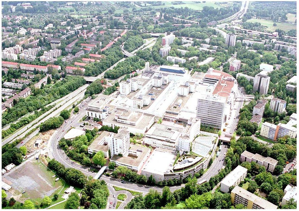 Aerial photograph Frankfurt am Main - 24.07.2004 Blick auf das NordWestZentrum in Frankfurtbam Main, Verwaltungsgesellschaft mbH Limescorso 8, 60439 Frankfurt am Main Tel. (069) 58 09 02-0, Fax (069) 58 09 02-40 nwz@nwz-frankfurt.de Kontaktperson: Georg-H. Lackner