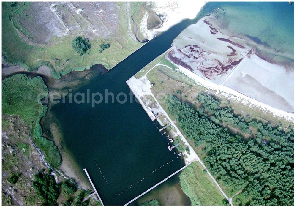 Zingst from above - 15.08.2004, Blick auf den Nothafen am Darßer Ort. Da der Hafen in der Kernzone des Nationalparkes Vorpommersche Boddenlandschaft liegt, sollte er nur in Notfällen von Booten angelaufen werden.