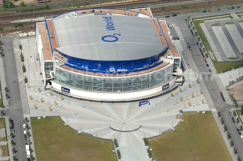 Aerial photograph Berlin - View of the O2 World Arena in Berlin Friedrichshain