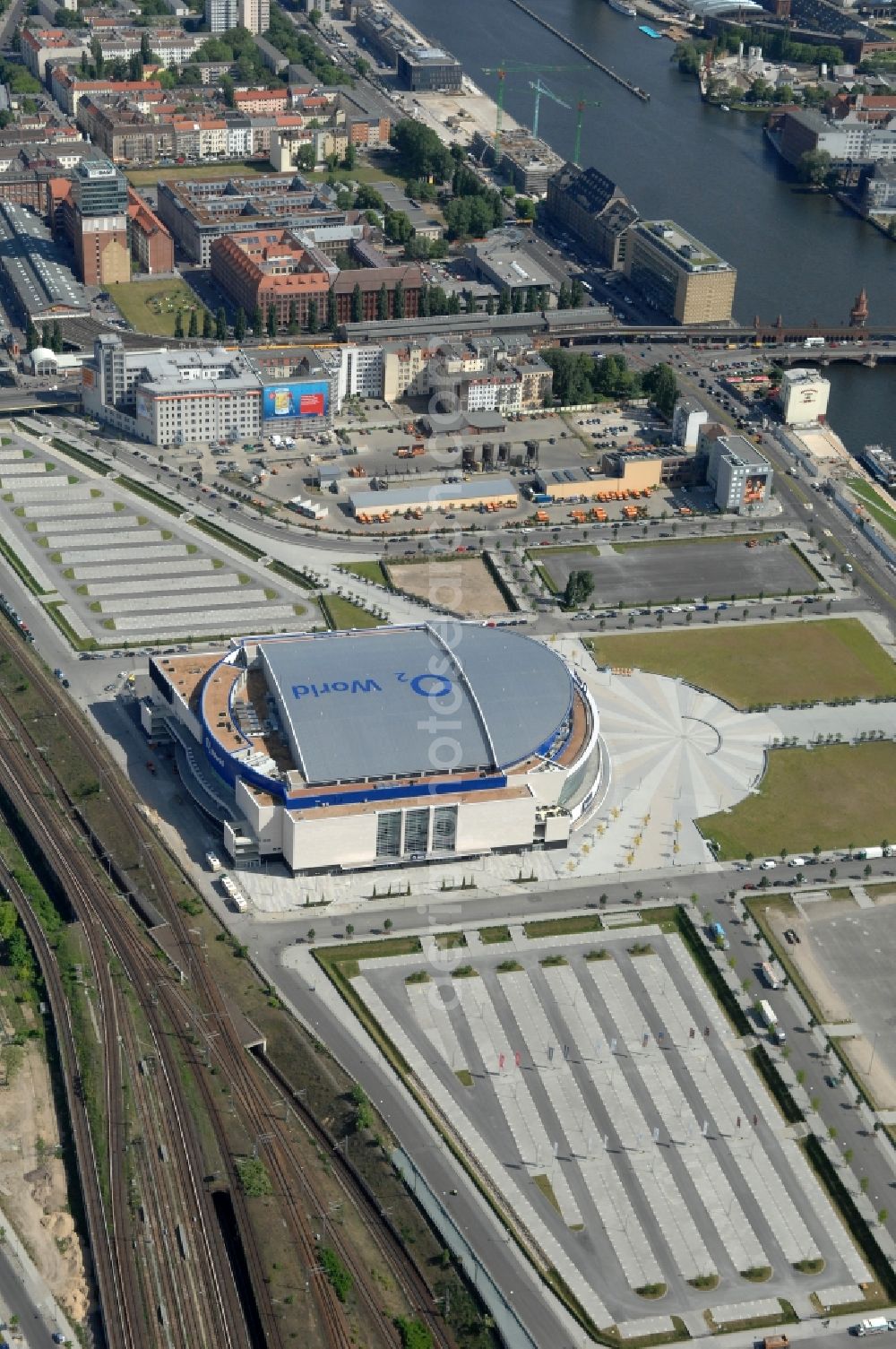 Aerial photograph Berlin - View of the O2 World Arena in Berlin Friedrichshain