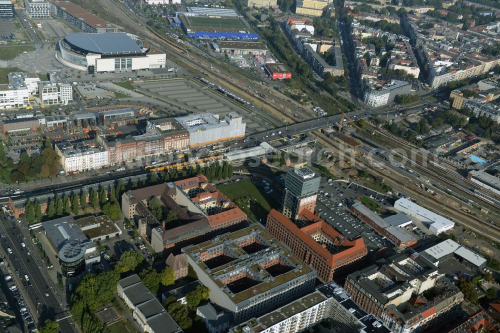 Aerial image Berlin - View at the restored building of the monument protected former Osram respectively Narva company premises Oberbaum City in the district Friedrichshain in Berlin. Here, among many other companies, BASF Services Europe, the German Post Customer Service Center GmbH and Heineken Germany GmbH are located. It is owned by HVB Immobilien AG, which is part of the UniCredit Group
