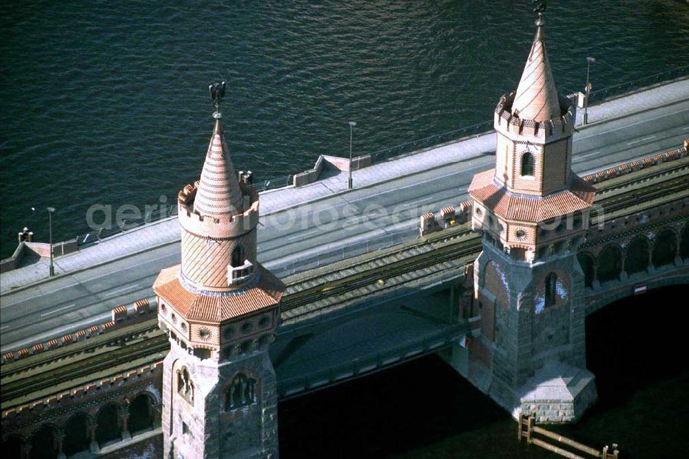 Berlin from the bird's eye view: Oberbaumbrücke in Berlin-Mitte.