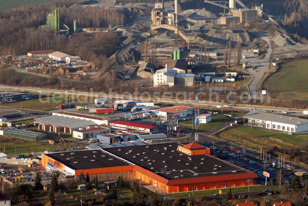 Böhlen from the bird's eye view: Blick auf das Gelände des OBI Baumarkt in Böhlen bei Leipzig. (OBI Bau- und Heimwerkermärkte GmbH & Co. KG, Systemzentrale, Am Ring 21, 04564 Böhlen bei Leipzig)